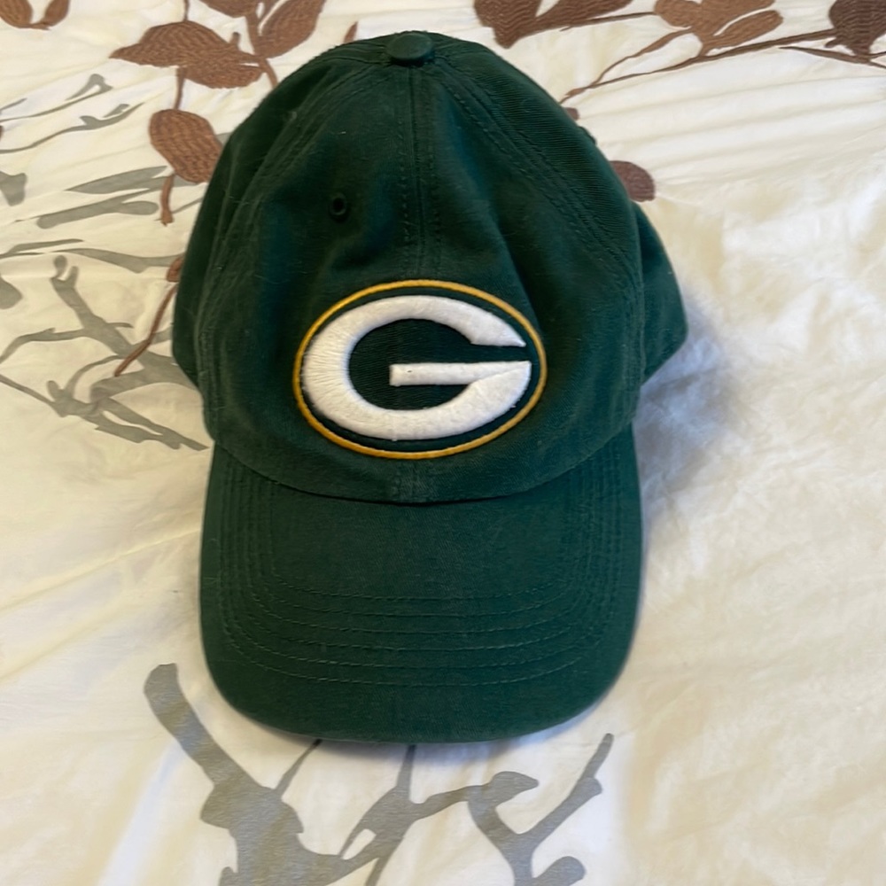 47 Franchise Green Bay Packers hat - like new, size Large